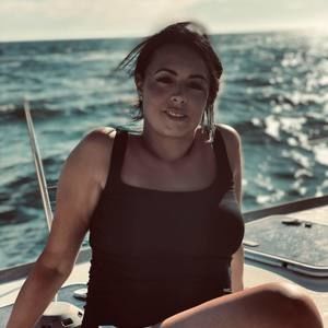 Meet your Posher, Eva